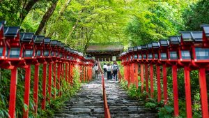 貴船神社紅燈籠石階